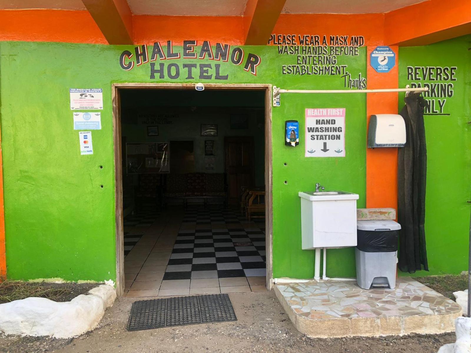 Chaleanor Hotel Дангрига Экстерьер фото